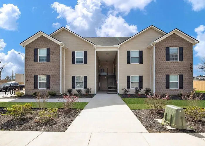 New Luxe Apt 3Br Downtown Fay Unit D
