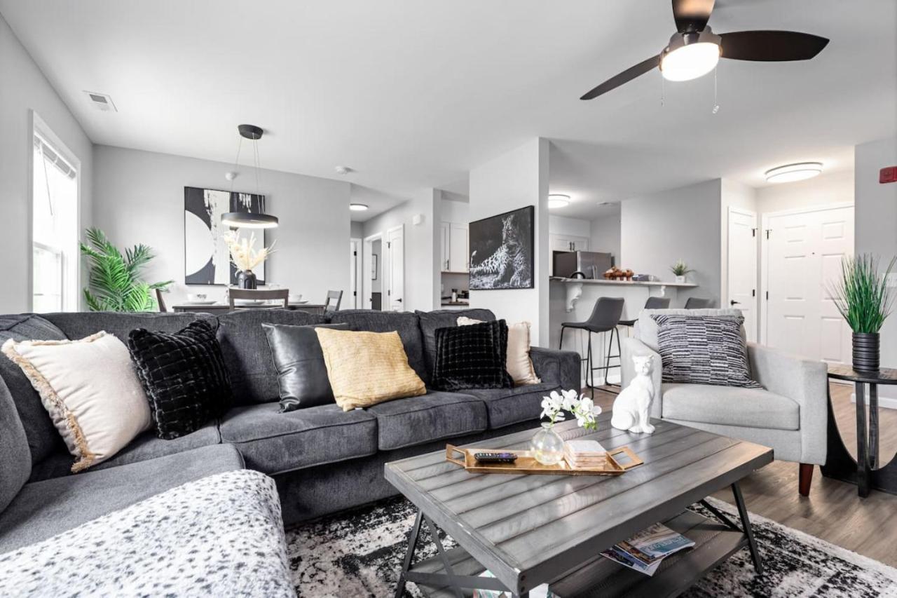 New Luxe 3br Downtown Fay Unit D Apartment *
